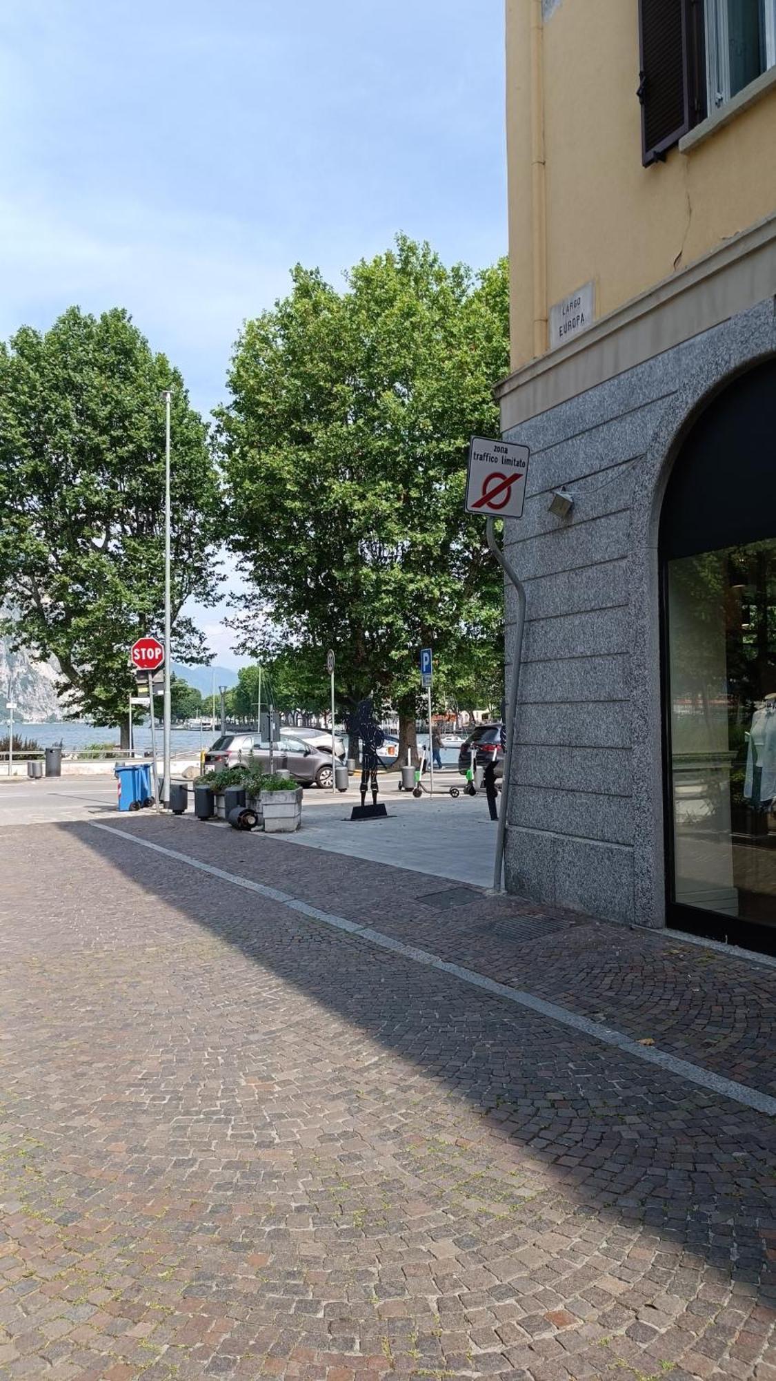 A Pochi Passi Dal Lago Vista Vicolo Lecco Exterior photo